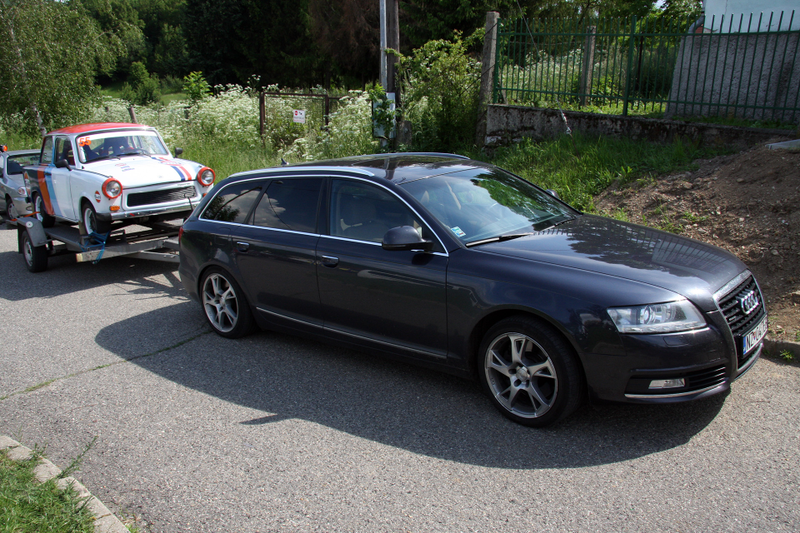 Illustration for article titled An Audi A6 TDI Wagon And A Gulf Trabant Racer Is All You'll Ever Need